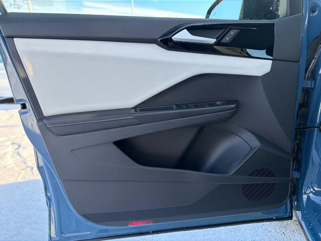 new 2026 Volkswagen Taos car, priced at $30,912