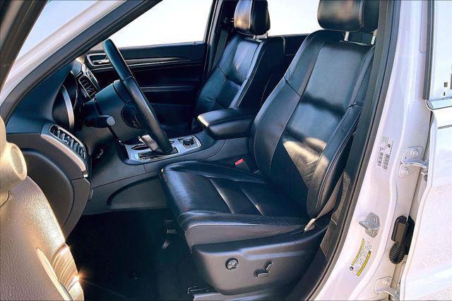 used 2019 Jeep Grand Cherokee car, priced at $16,000