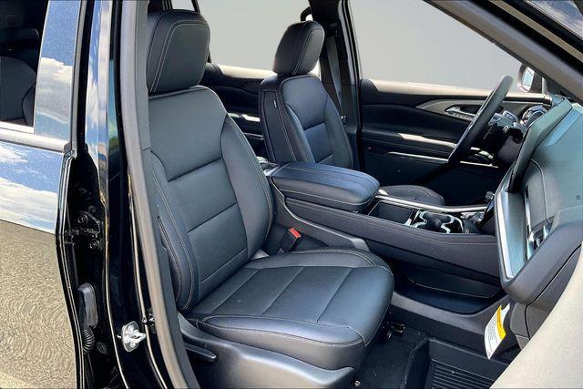 new 2026 Chevrolet Traverse car, priced at $46,500