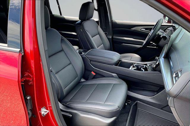 new 2026 Chevrolet Traverse car, priced at $45,200