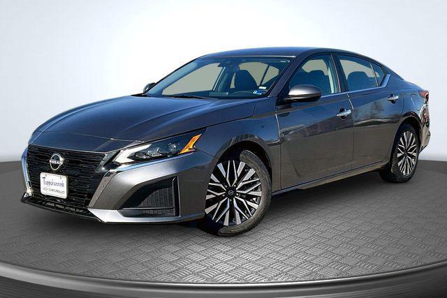 used 2023 Nissan Altima car, priced at $18,800
