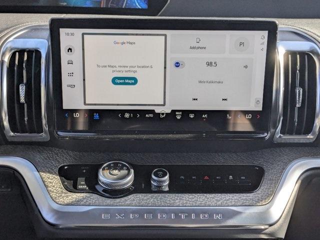 new 2025 Ford Expedition car, priced at $76,945