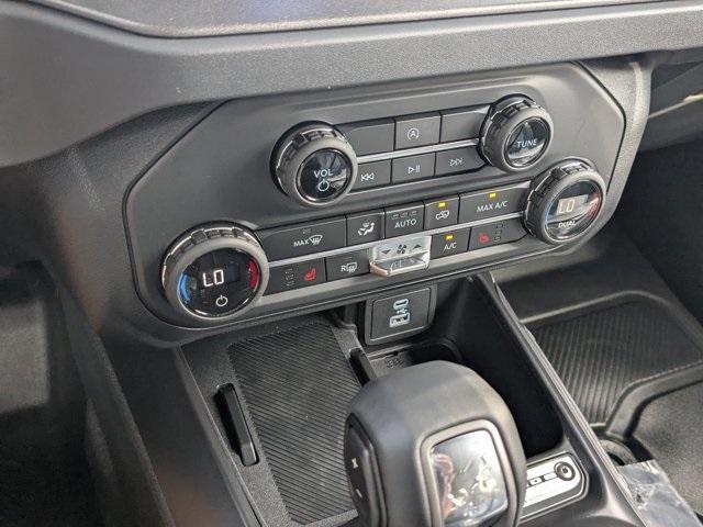 new 2025 Ford Bronco car, priced at $42,495