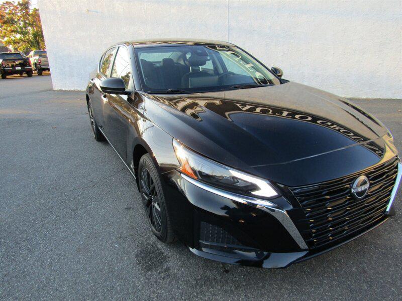 used 2025 Nissan Altima car, priced at $20,342