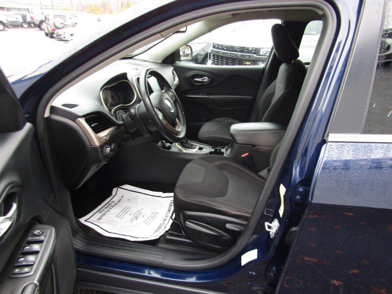 used 2015 Jeep Cherokee car, priced at $10,642