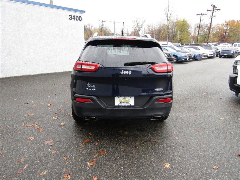 used 2015 Jeep Cherokee car, priced at $10,642