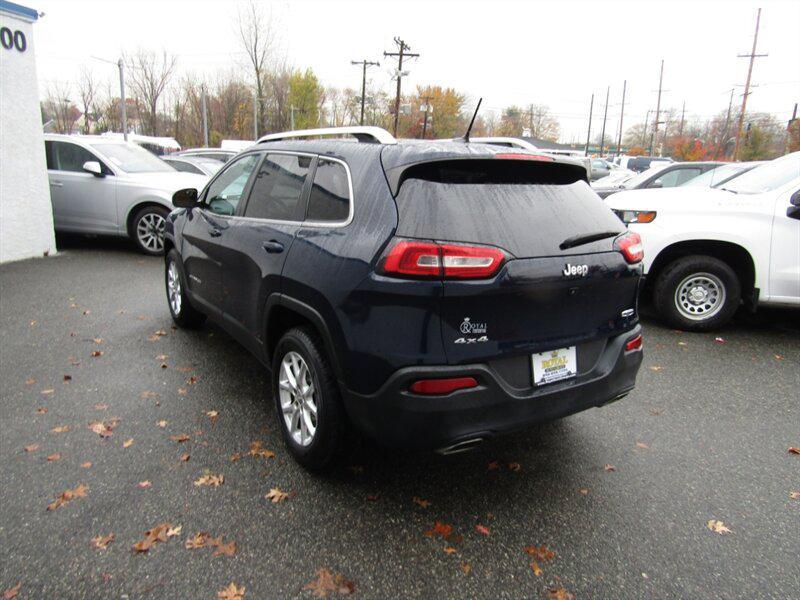 used 2015 Jeep Cherokee car, priced at $10,642