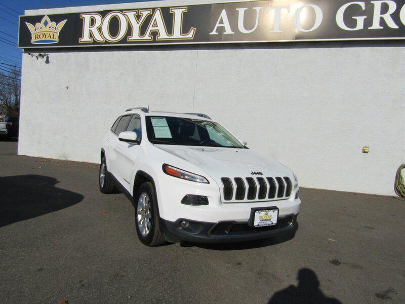 used 2015 Jeep Cherokee car, priced at $9,842