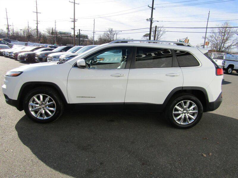 used 2015 Jeep Cherokee car, priced at $9,842