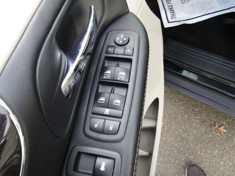 used 2014 Chrysler Town & Country car, priced at $10,342