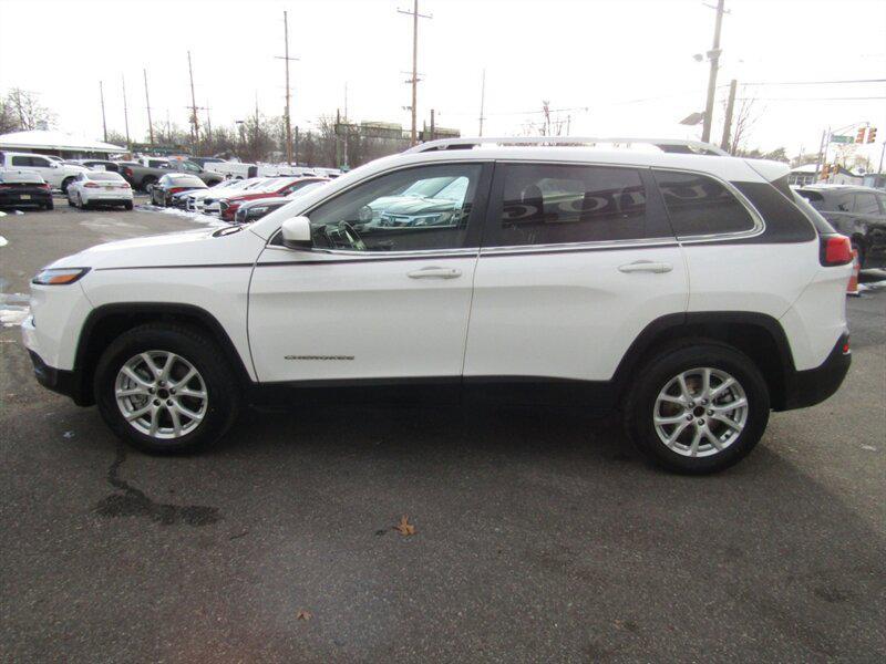used 2017 Jeep Cherokee car