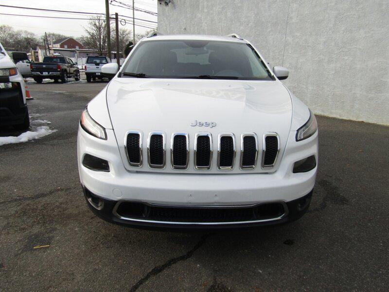 used 2017 Jeep Cherokee car