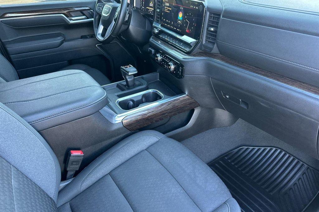 used 2025 GMC Sierra 1500 car, priced at $46,798