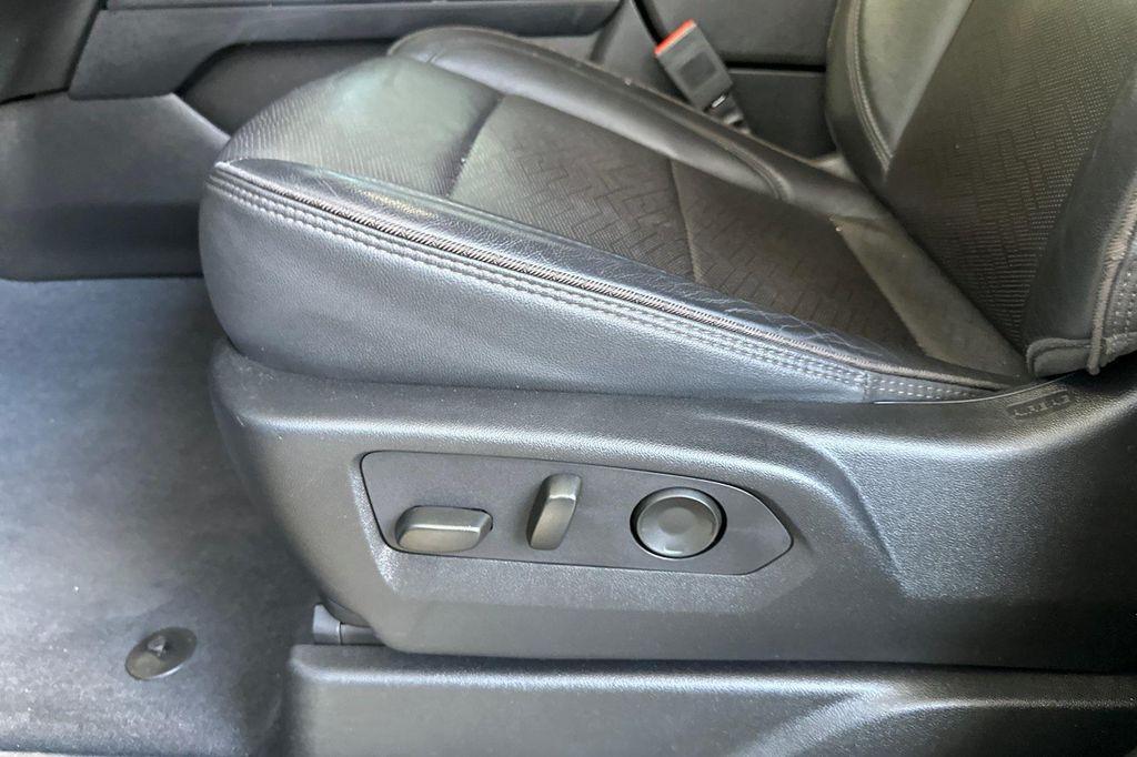 used 2024 Chevrolet Tahoe car, priced at $64,998