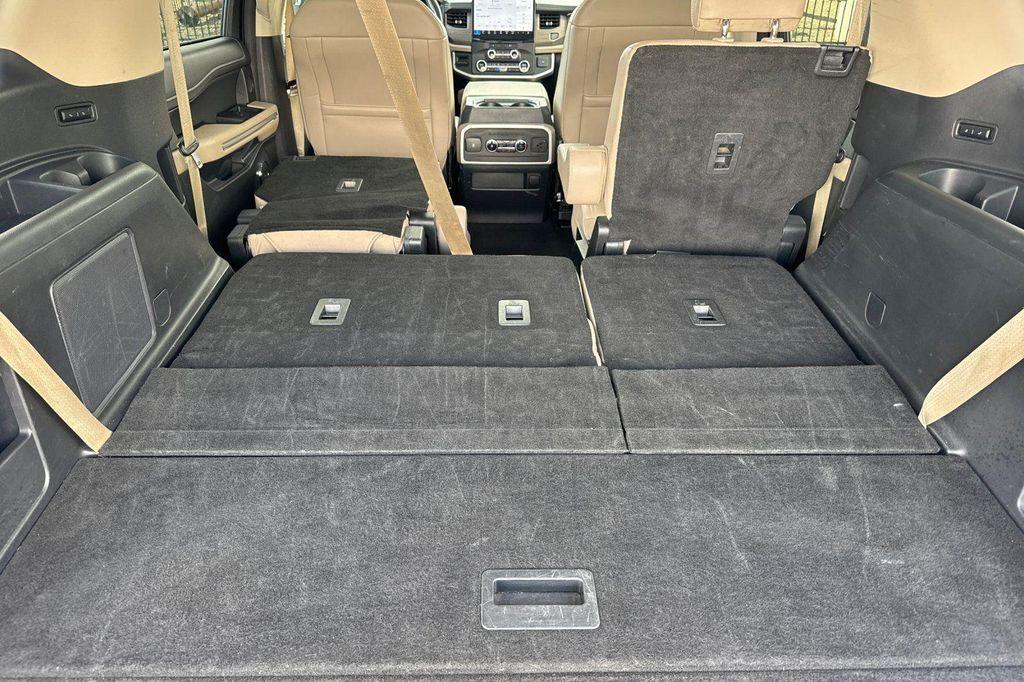 used 2024 Ford Expedition car, priced at $39,898