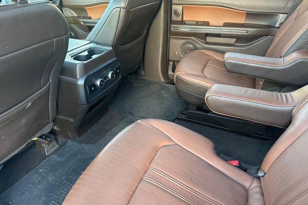used 2023 Ford Expedition car, priced at $40,998