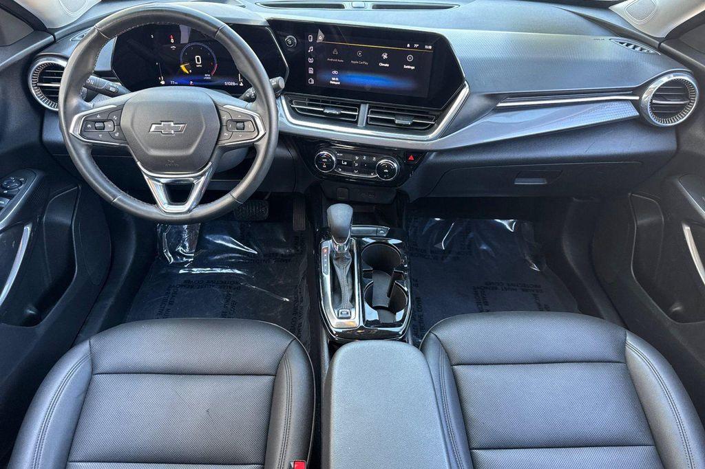 used 2025 Chevrolet Trax car, priced at $20,998