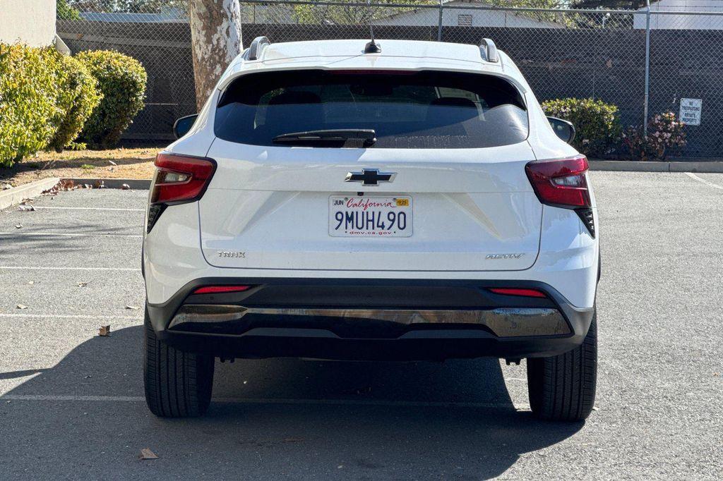 used 2025 Chevrolet Trax car, priced at $20,998