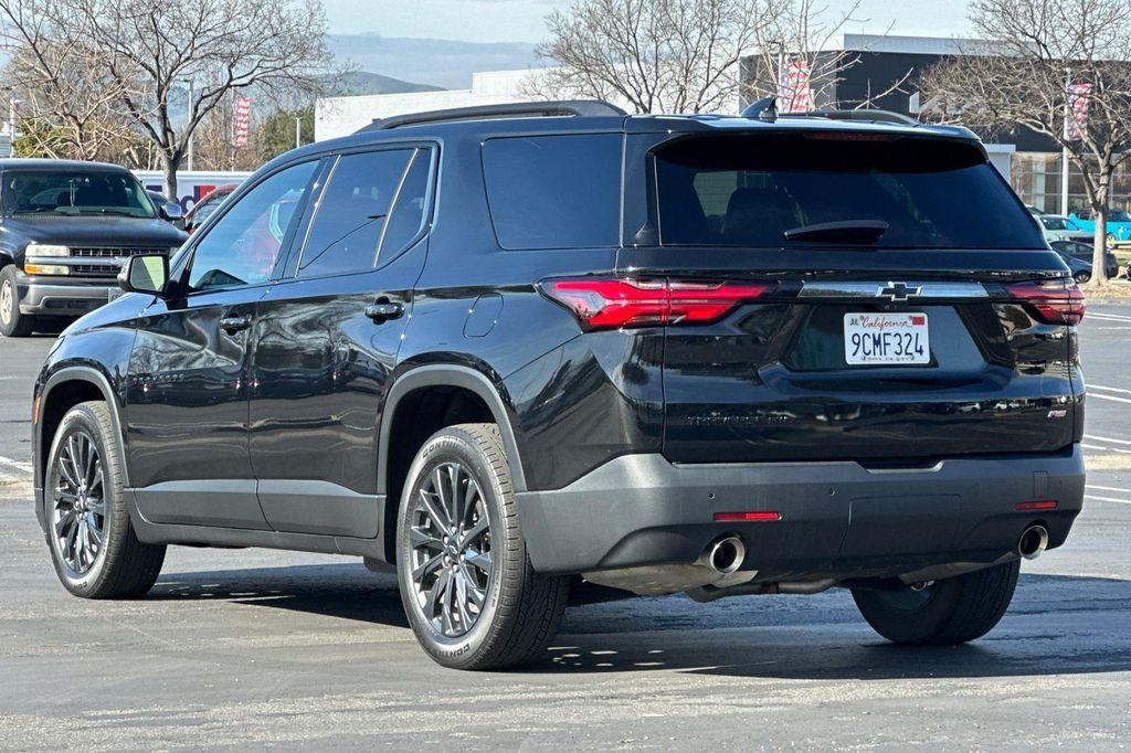 used 2022 Chevrolet Traverse car, priced at $32,798