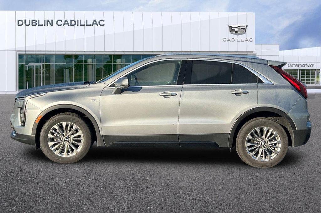 used 2025 Cadillac XT4 car, priced at $30,998