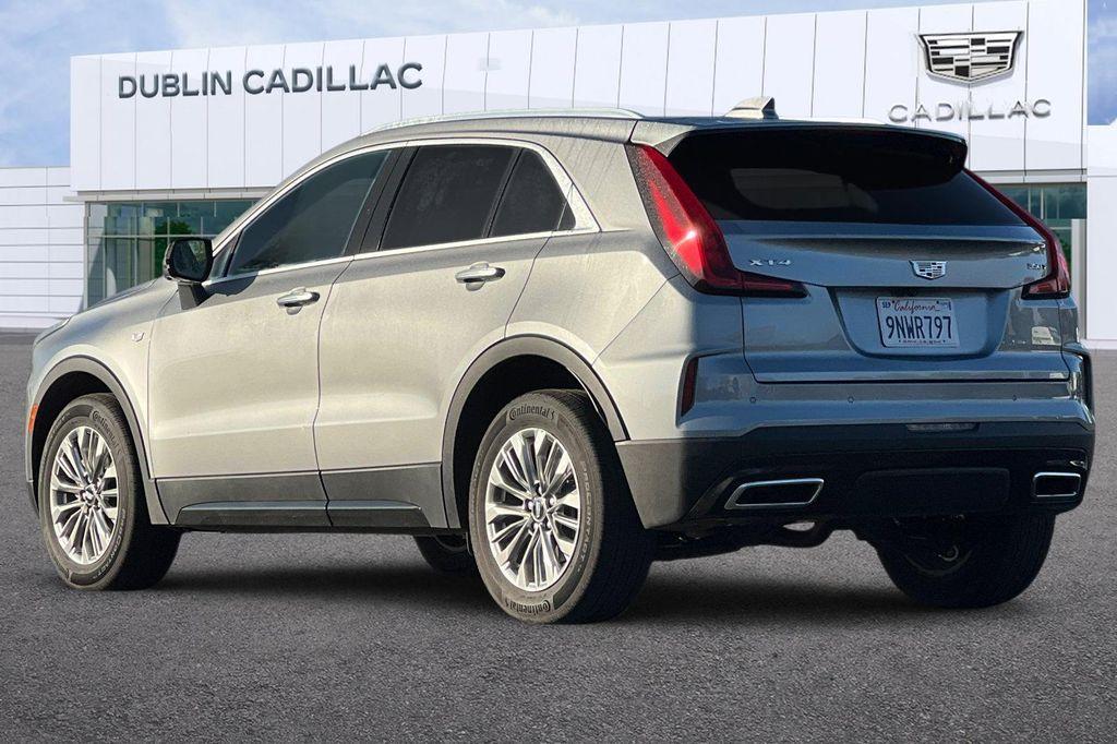 used 2025 Cadillac XT4 car, priced at $30,998