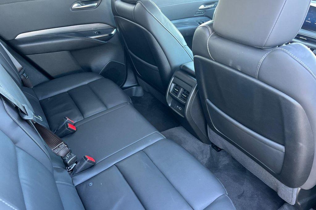 used 2025 Cadillac XT4 car, priced at $30,998