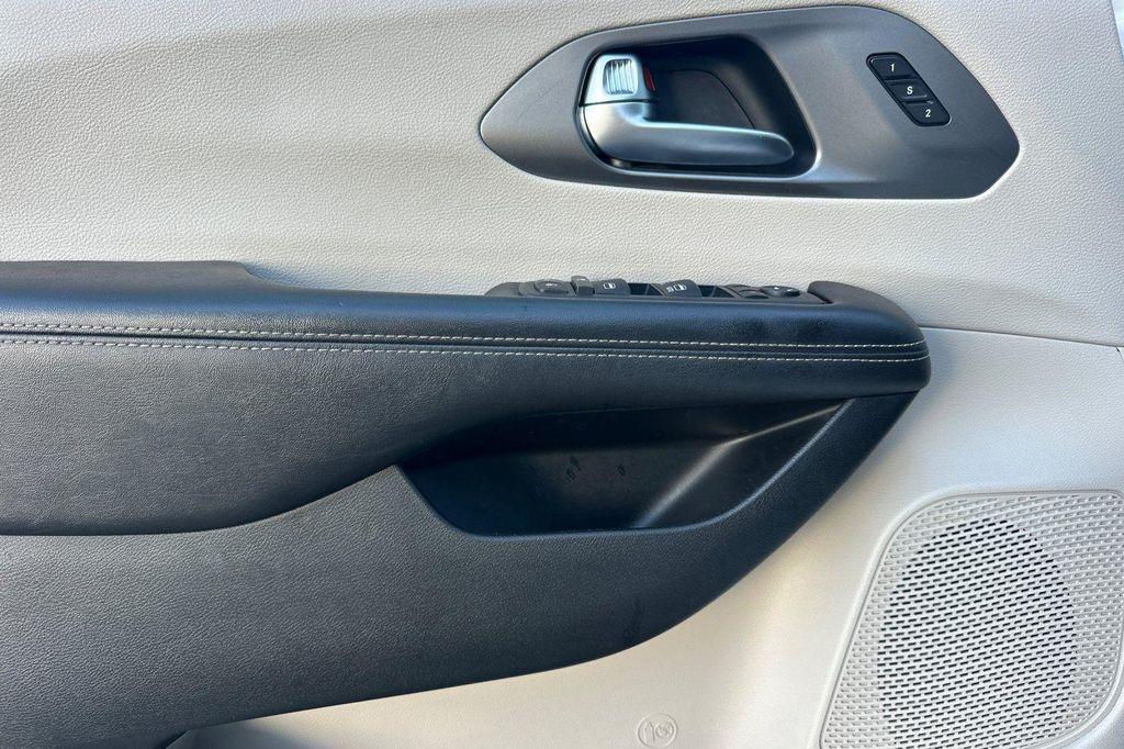 used 2022 Chrysler Pacifica car, priced at $19,598