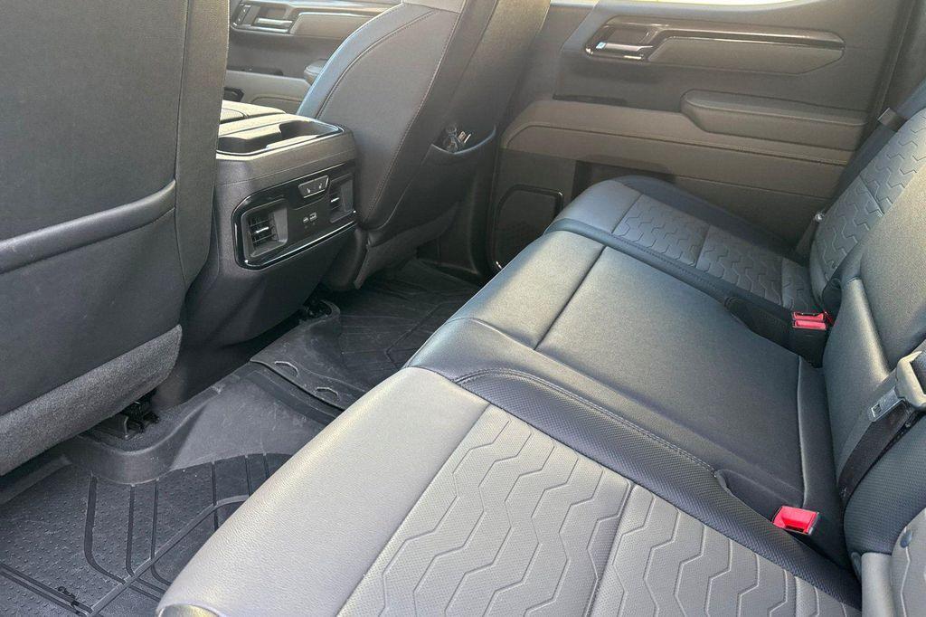 used 2024 Chevrolet Silverado 1500 car, priced at $52,998