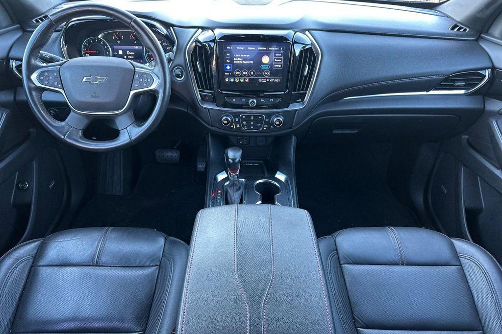 used 2022 Chevrolet Traverse car, priced at $25,798