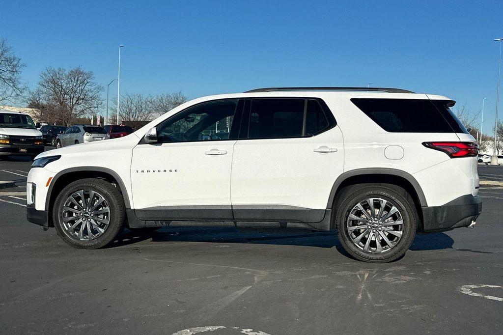used 2022 Chevrolet Traverse car, priced at $25,798