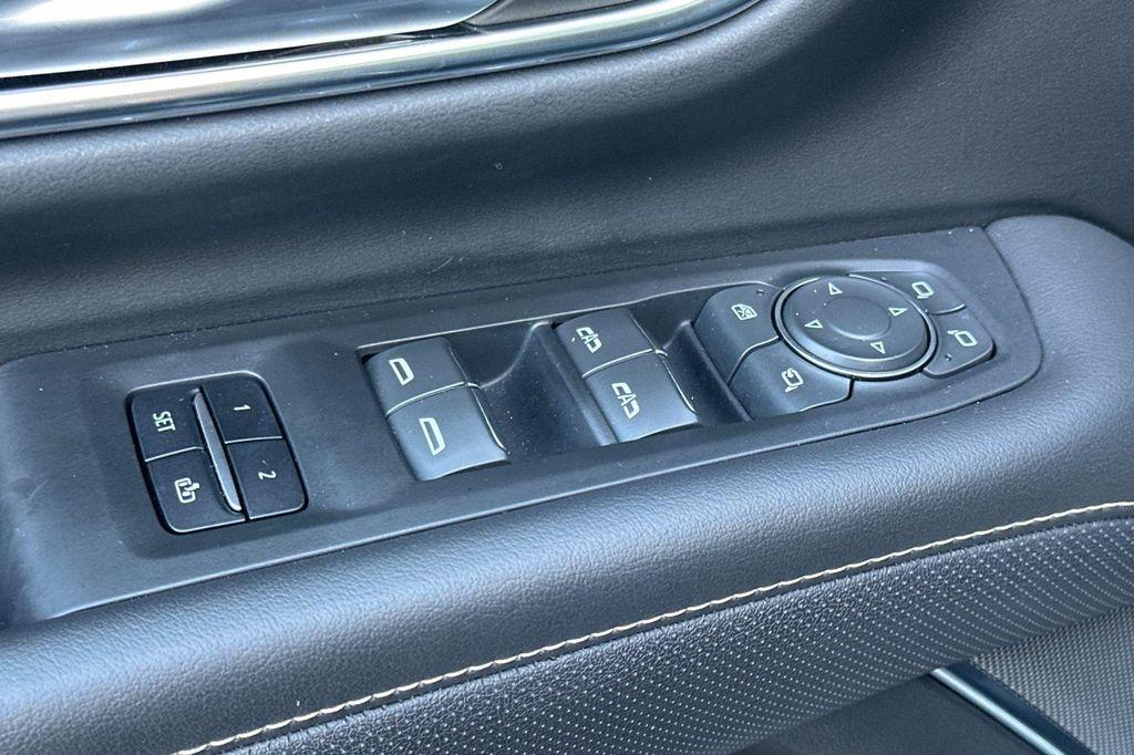 used 2022 Chevrolet Tahoe car, priced at $49,998