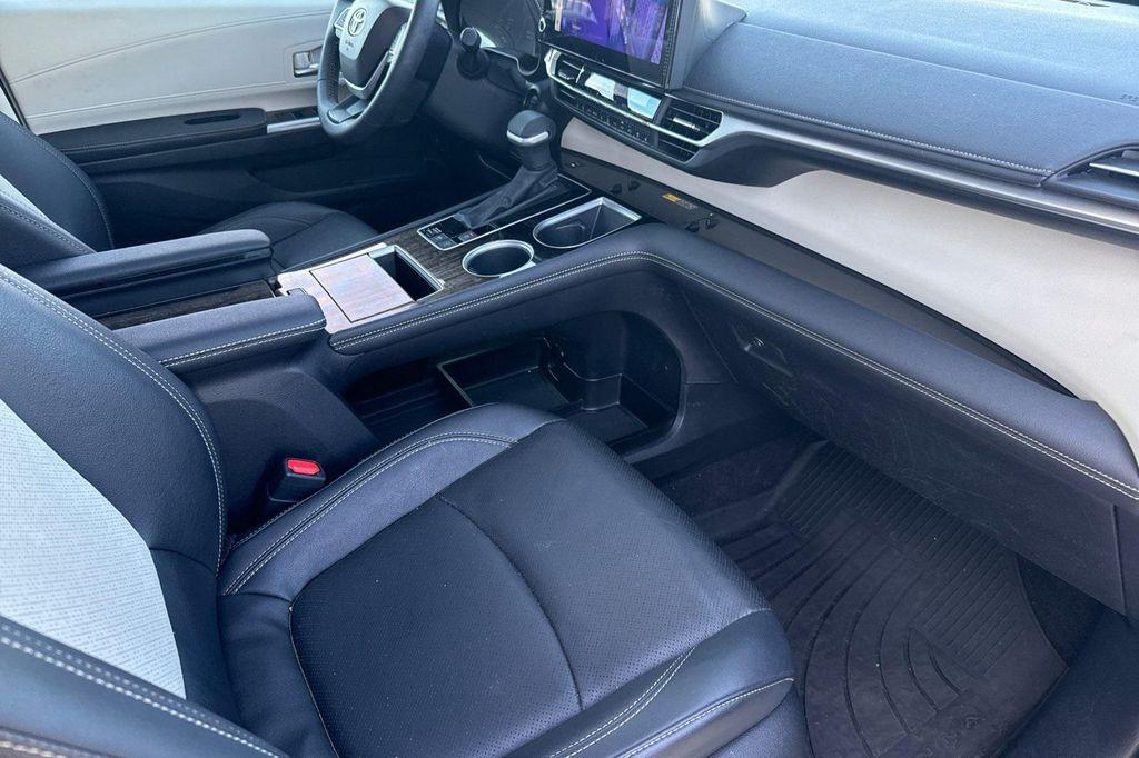 used 2025 Toyota Sienna car, priced at $51,998