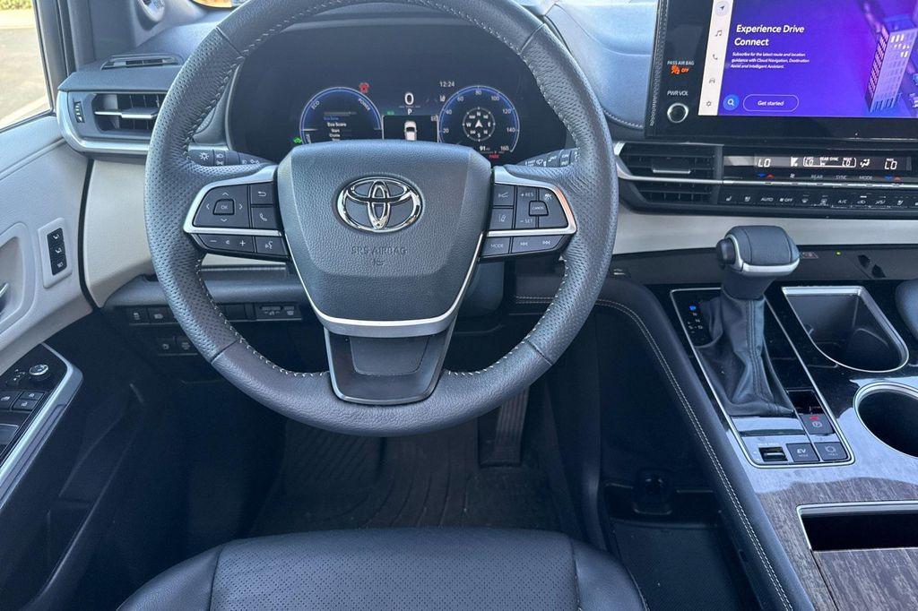 used 2025 Toyota Sienna car, priced at $51,998