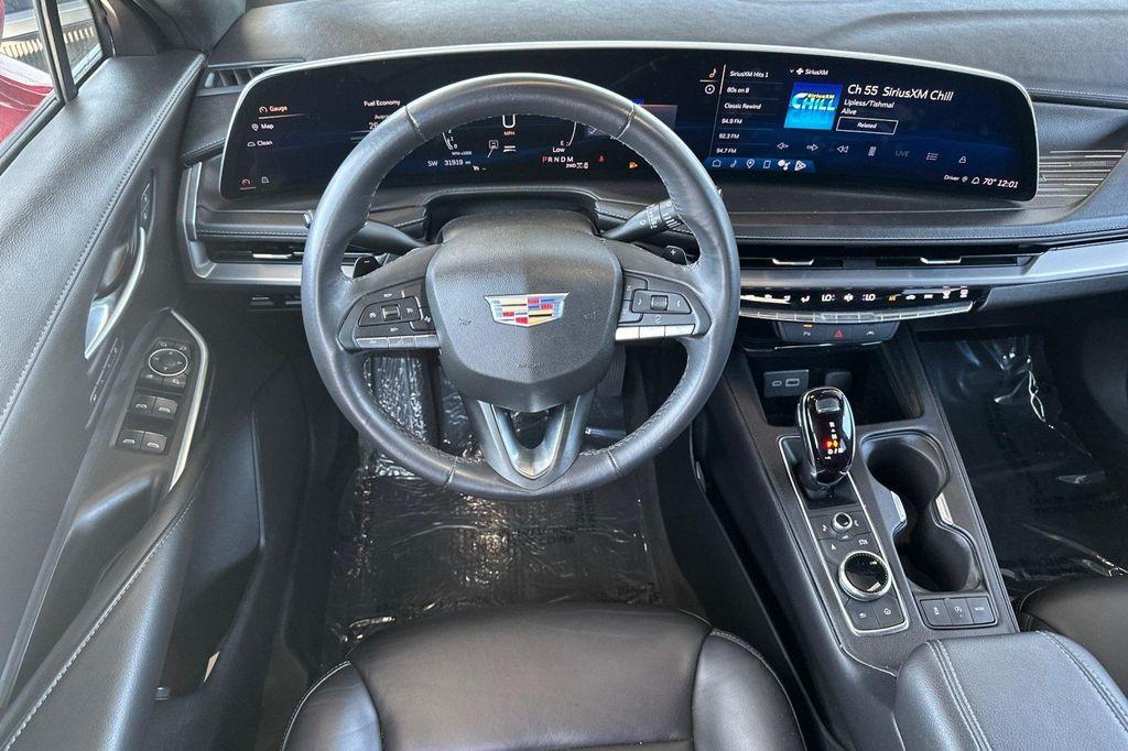 used 2024 Cadillac XT4 car, priced at $27,998