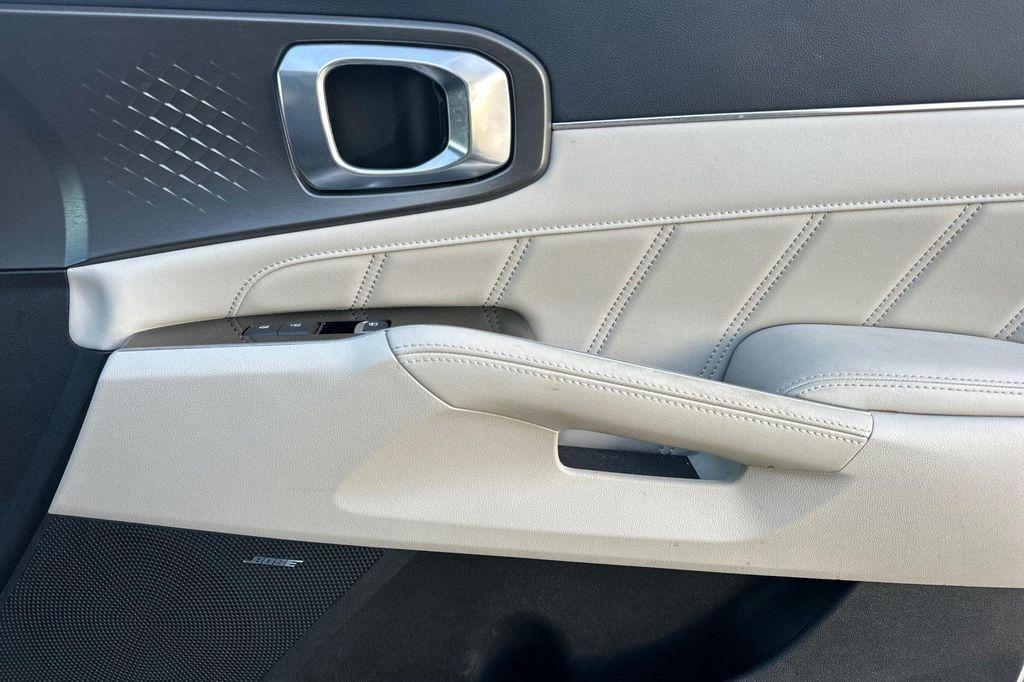 used 2023 Kia Sorento Plug-In Hybrid car, priced at $35,798