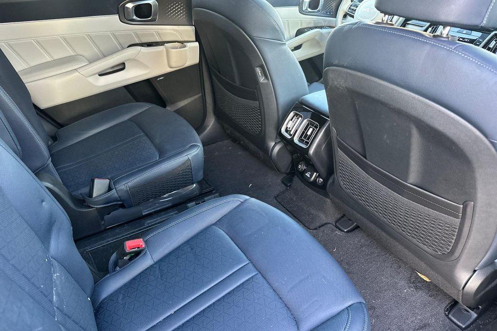 used 2023 Kia Sorento Plug-In Hybrid car, priced at $35,798