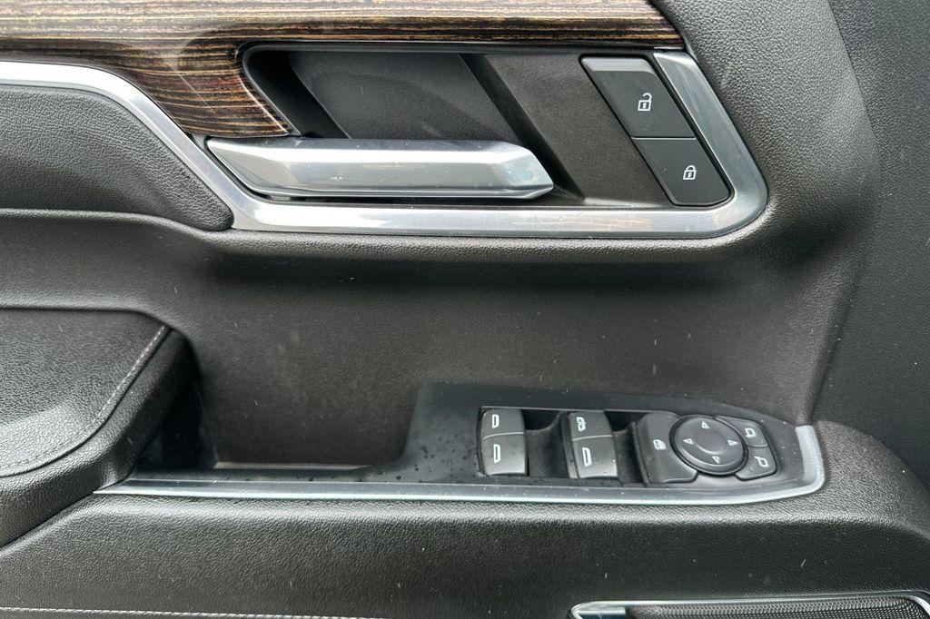 used 2023 GMC Sierra 1500 car, priced at $35,998