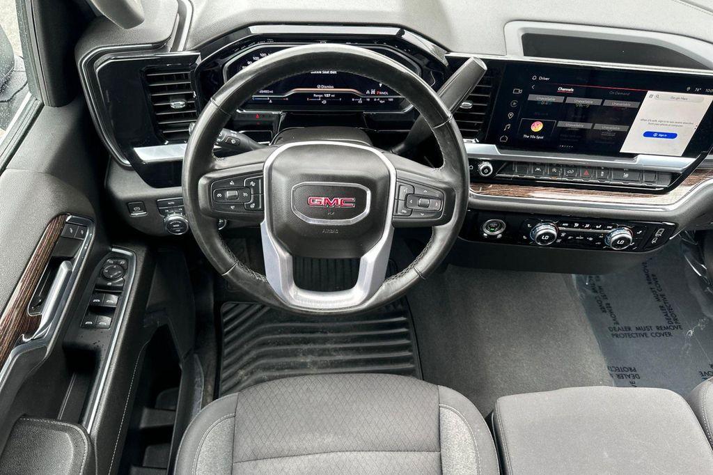 used 2023 GMC Sierra 1500 car, priced at $35,998