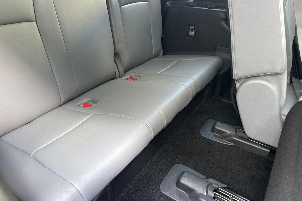 used 2022 Toyota Highlander car, priced at $29,698