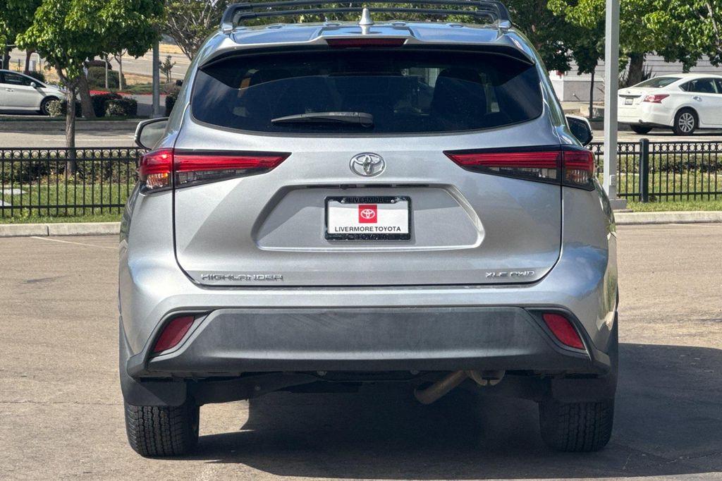 used 2022 Toyota Highlander car, priced at $29,698