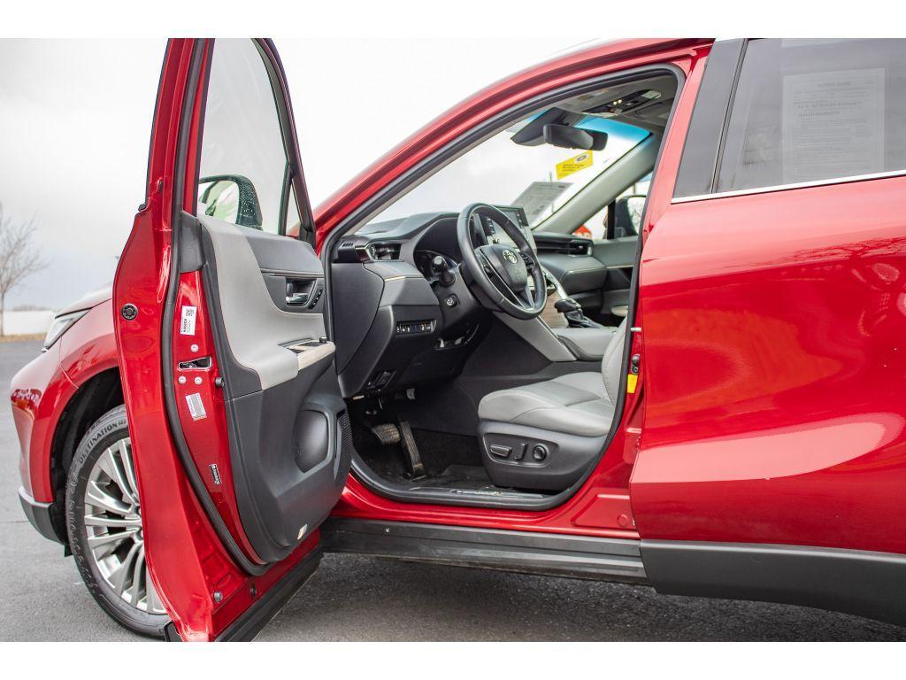 used 2021 Toyota Venza car, priced at $19,911