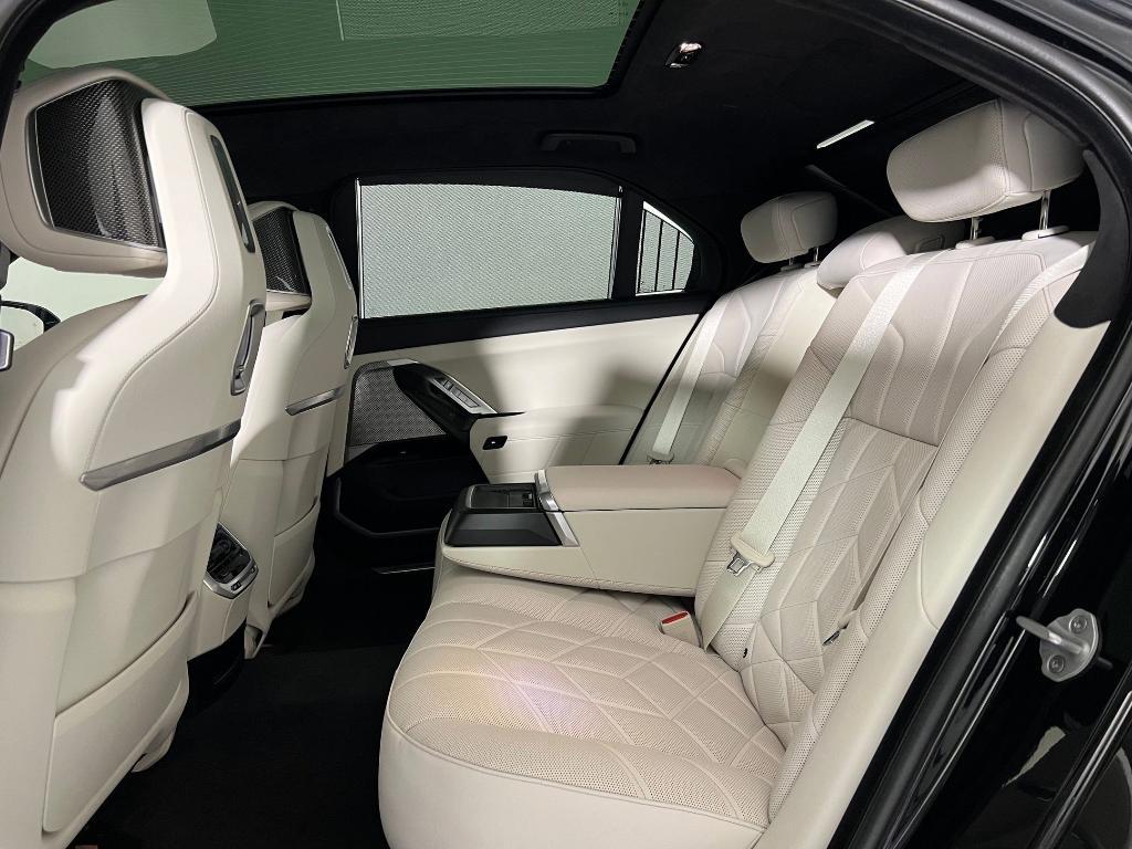 new 2026 BMW 760 car, priced at $136,445