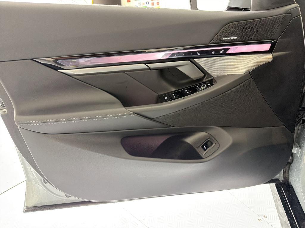 new 2027 BMW 540 car, priced at $78,165