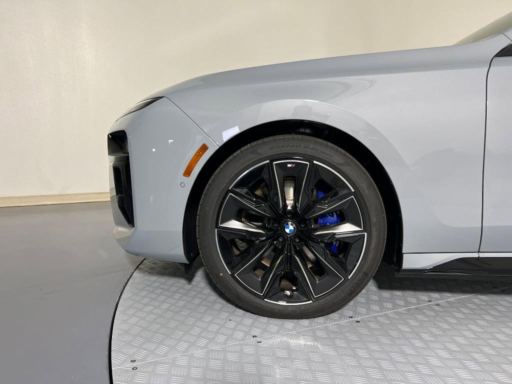 new 2026 BMW i7 car, priced at $122,940