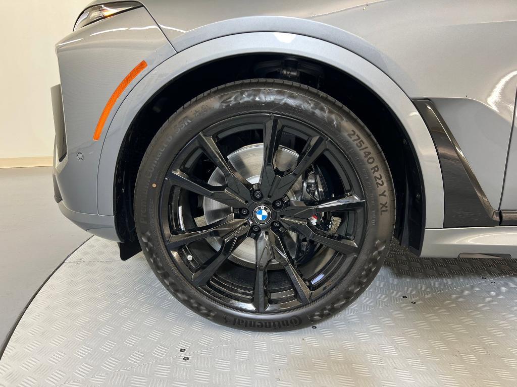 new 2026 BMW X7 car, priced at $98,885