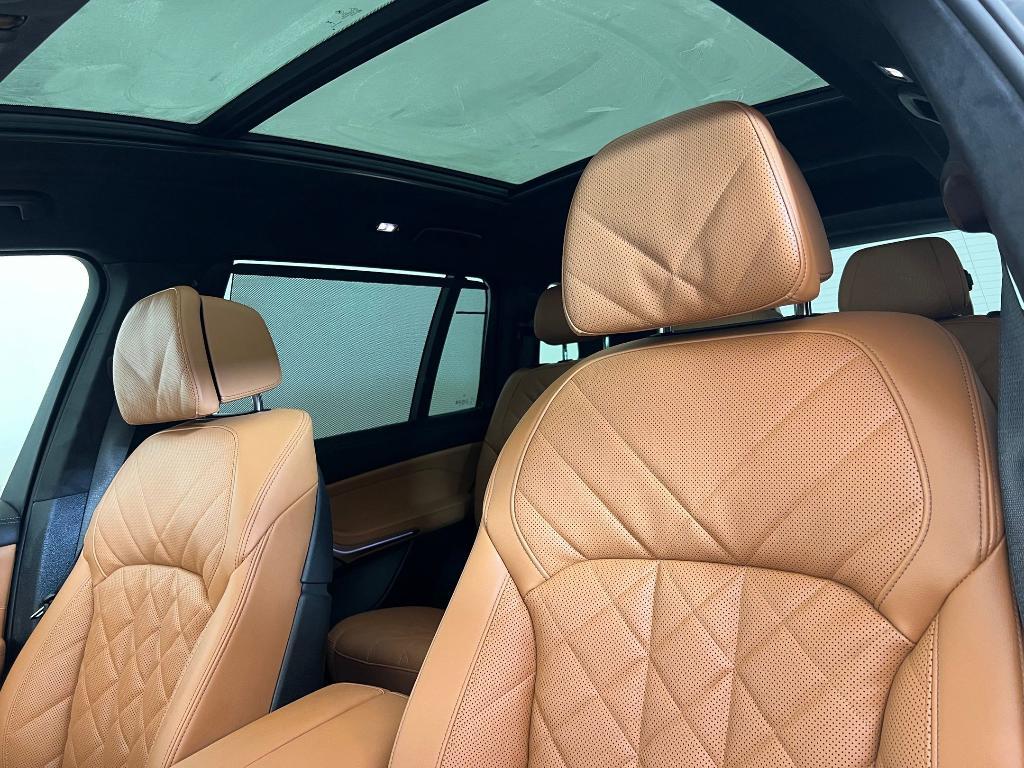 new 2026 BMW X7 car, priced at $97,435