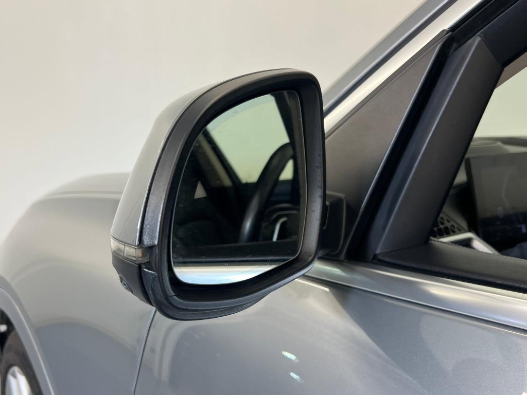 used 2025 BMW X7 car, priced at $58,997