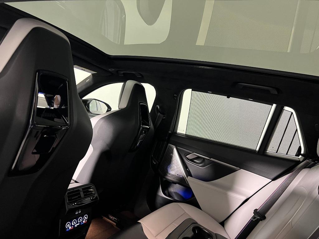 new 2026 BMW M5 car, priced at $136,725