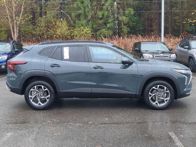 new 2026 Chevrolet Trax car, priced at $25,084