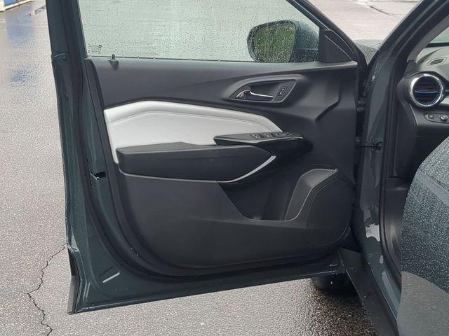 new 2026 Chevrolet Trax car, priced at $25,084